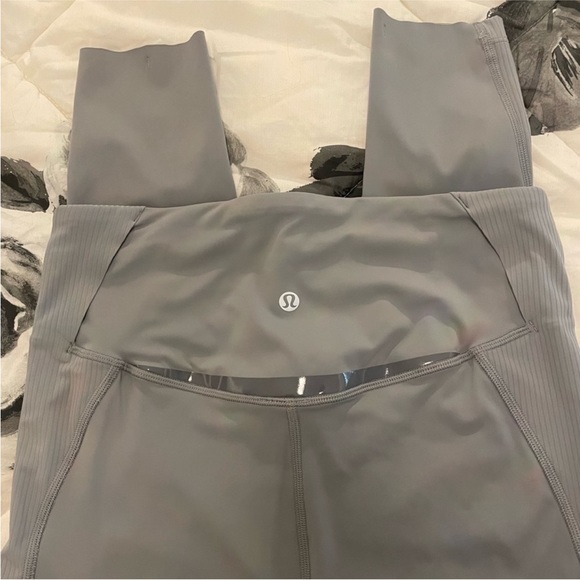 Lululemon leggings - Picture 6 of 8
